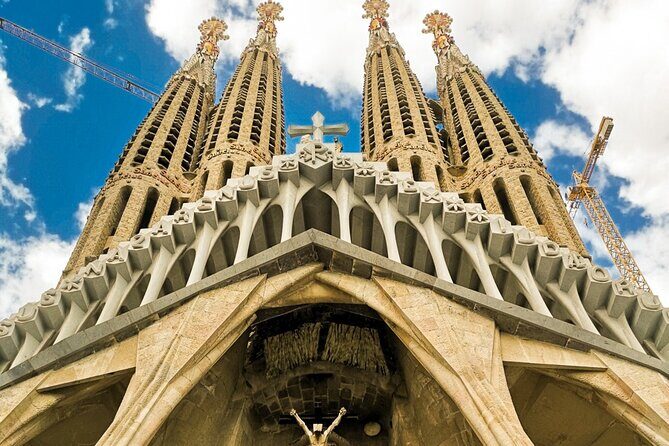 2-Day Tour: Gaudi & Sagrada Familia + Montserrat & Winery - Two Days, Two Very Different Barcelona Experiences