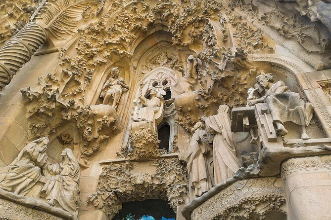 2-Day Tour: Gaudi & Sagrada Familia + Montserrat & Winery - Sant Sadurni dAnoia Winery: Reserva Cava Tastings and Organic Grape Growing