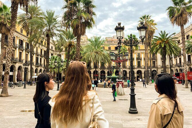 Barcelona all included: Sagrada, Park Güell, Montjuic & Gothic - Montjuïc the practical way: private transport and big viewpoints
