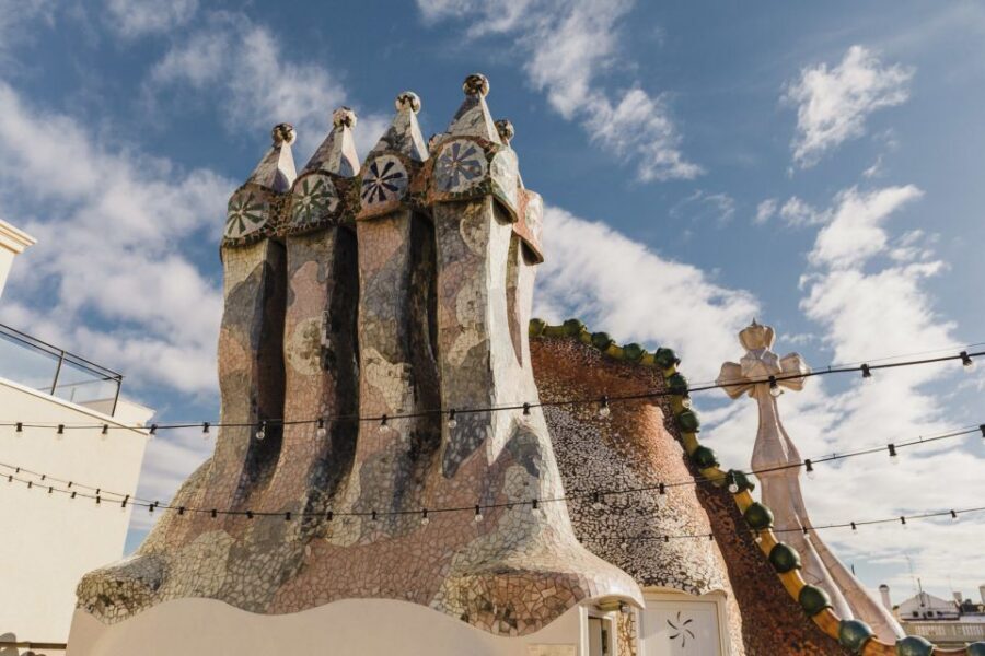 Barcelona: Discover Gaudí, Sagrada Familia, and Park Güell - Choosing AM or PM: Casa Batlló first vs Casa Vicens first