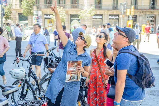 Barcelona eBike Small Group Tour with entrance to Sagrada Familia - Key highlights at a glance