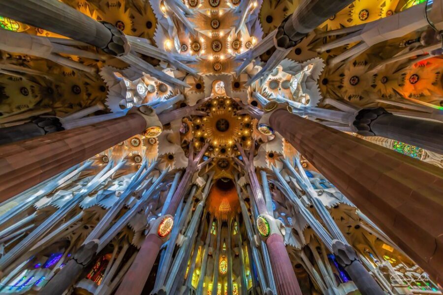 Barcelona: Exclusive Sagrada Familia Private Guided Tour - What you should expect at each step
