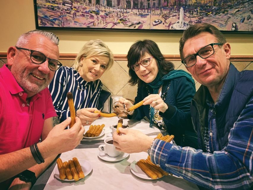 Barcelona: Foodie Walking Tour with Sagrada Familia Tickets - A 5-hour Barcelona combo that fits first-timers and food people