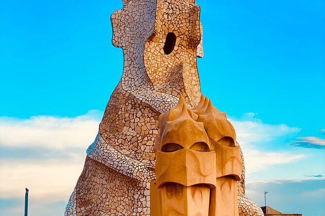 Barcelona Full Day: Sagrada Familia and the 3 Gaudí Houses - Passeig de Gràcia: the famous boulevard and its facade competition