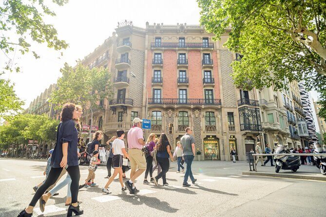 Barcelona Gaudi and Sagrada Familia Tour - Who should book this tour, and who might skip it