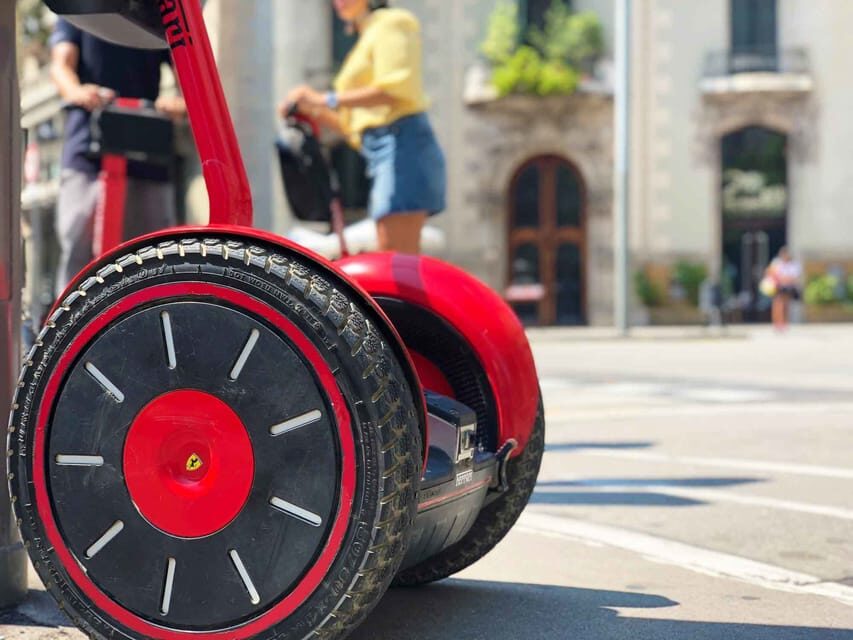 Barcelona: Gothic Quarter & Sagrada Familia Area Segway Tour - Arc de Triomf and Parc de la Ciutadella: The Gaudí Details Most Tours Miss