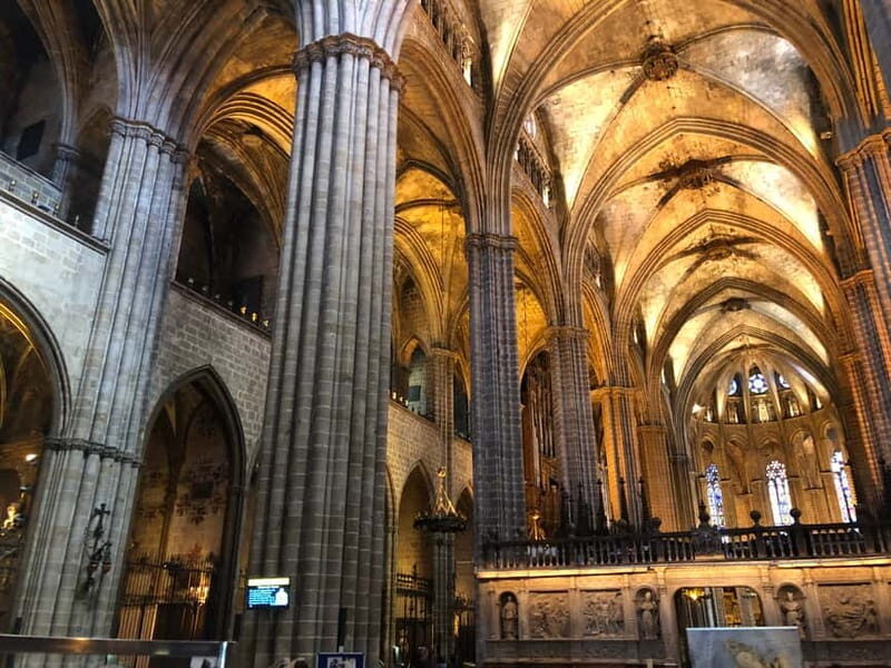 Barcelona: Gothic Quarter, Sagrada Familia & Park Güell Tour - Sagrada Familia: Skip the Line, Guided Meaning, Stained Glass Payoff