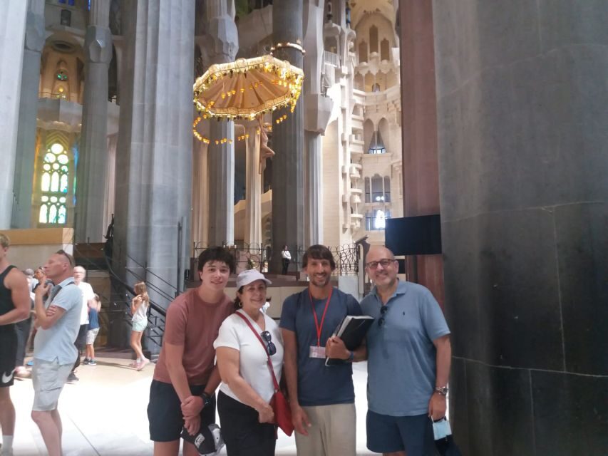 Barcelona: Guided Tour of Sagrada Familia - Key highlights at a glance