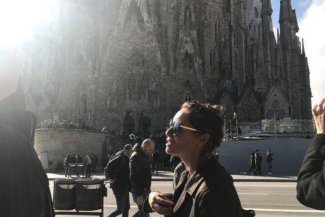 Barcelona: Highlights of Sagrada Familia Max 6 People Guided Tour - Price and value: is $156.01 worth it?