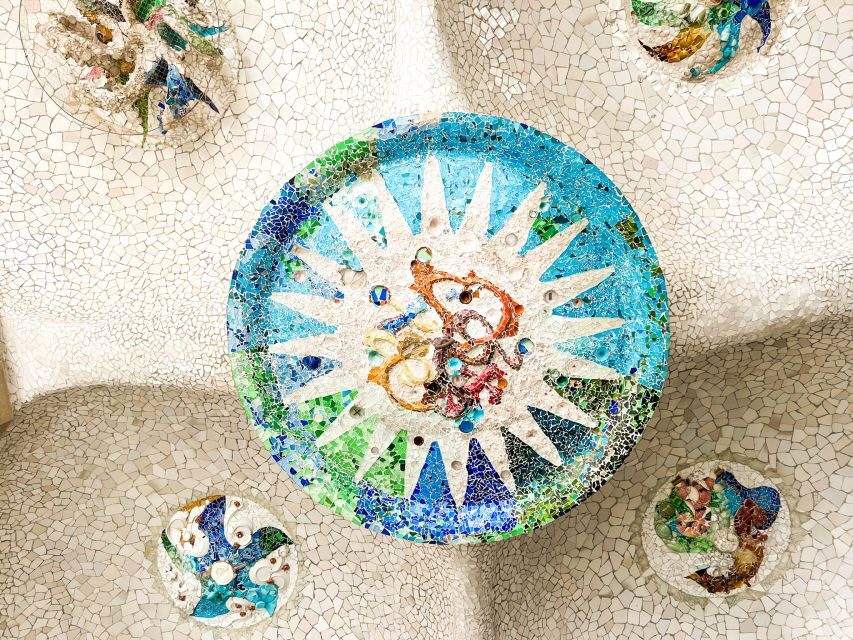 Barcelona: Park Güell & La Sagrada Familia Tickets and Tour - Key Things You’ll Notice on This Tour