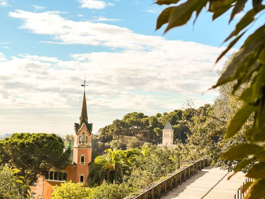 Barcelona: Park Güell & La Sagrada Familia Tickets and Tour - Park Güell: Dragon Mosaic, Serpentine Bench, and Winding Colonnades