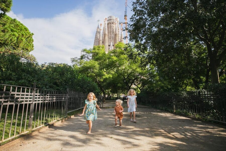 Barcelona: Photographic Madness at the Sagrada Familia - Key Takeaways Before You Go