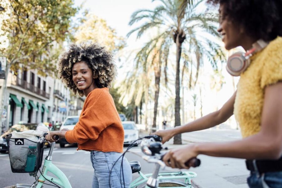 Barcelona: Private Bike/eBike Tour & Sagrada Familia Tickets - Ciutadella Park, Arc de Triomf, and How the Route Keeps Your Legs Happy