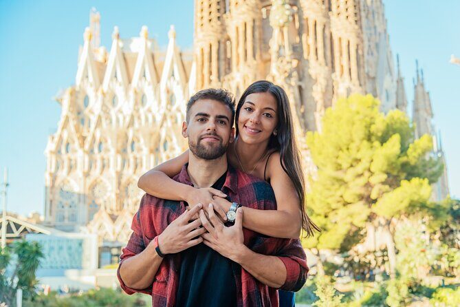 Barcelona : Private Photoshoot Outside Sagrada Familia - A 15-minute private shoot near Sagrada Familia is smart value