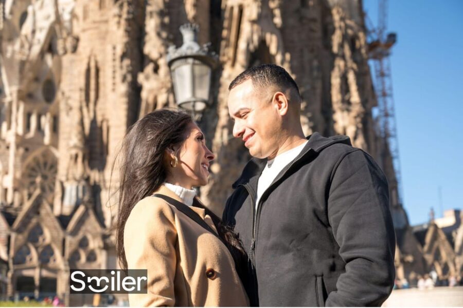 Barcelona: Professional Photoshoot Outside Sagrada Familia - The Real-World Logistics That Can Make or Break Your Session