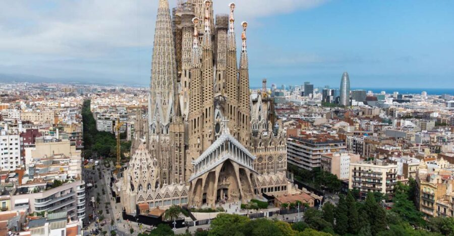 Barcelona: Sagrada Familia and Park Guell Combo Guided Tour - Price: is $88 per person good value for what you get?