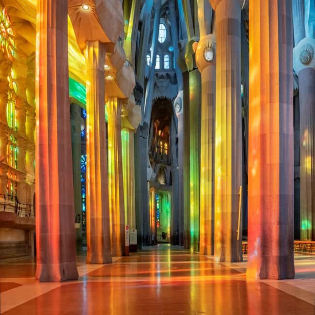 Barcelona: Sagrada Familia and Park Guell Small-Group Tour - Park Güell: what you’ll get in 75 minutes