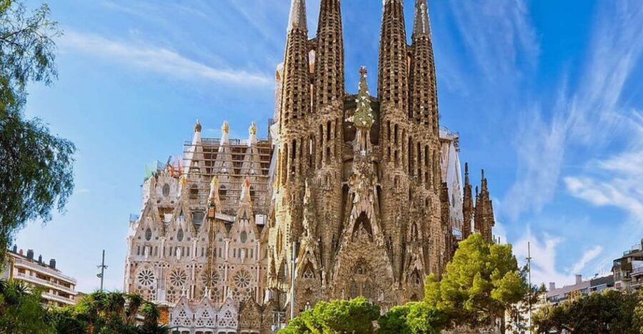 Barcelona: Sagrada Familia and Park Guell Small-Group Tour - Price check: does $191 per person make sense?