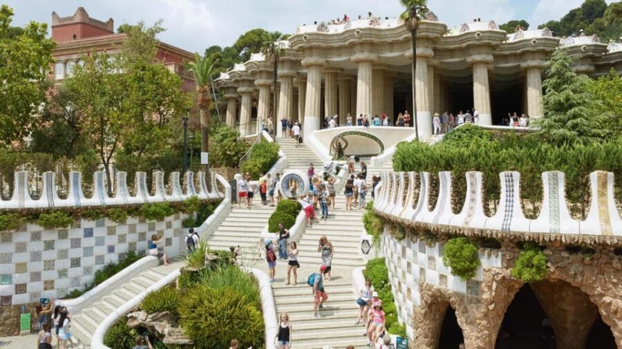 Barcelona: Sagrada Familia and Park Güell with Hotel Pickup - From Drassanes and Columbus to Montjuïc’s Mirador de l’Alcalde