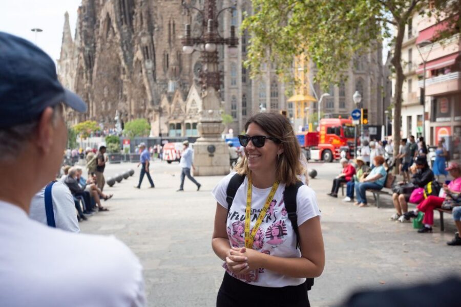 Barcelona: Sagrada Familia Fast Track Guided Tour - Should you book the Barcelona Sagrada Familia fast-track guided tour?