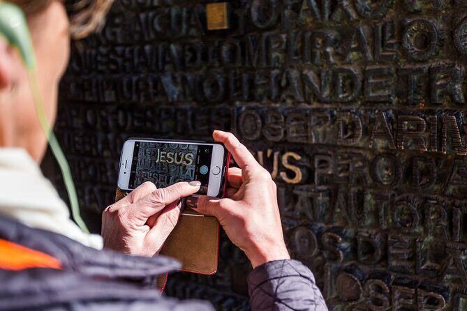 Barcelona: Sagrada Familia Guided Tour with Fast Track Access - What Makes the Guide Part Worth It (Olga E, Philippe, Paula, and More)