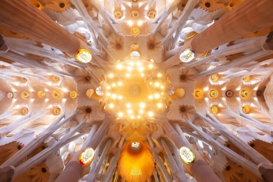 Barcelona: Sagrada Familia Guided Tour with Tower Access - Cost and value: is $85 a smart buy?