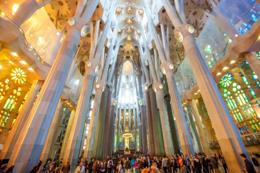 Barcelona: Sagrada Familia Guided Tour with Tower Access - Outside façades: why they’re not just decoration
