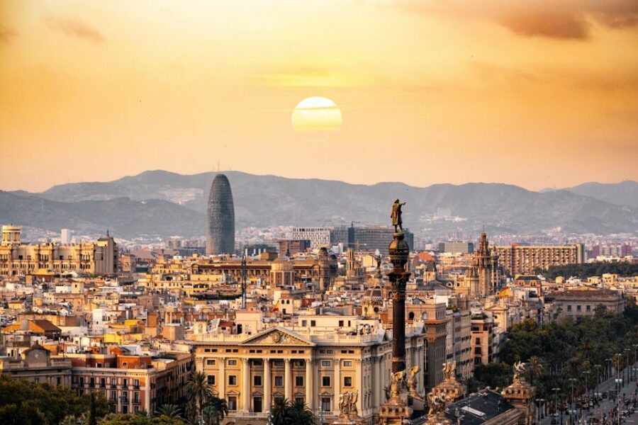Barcelona: Sagrada Familia, Modernism, and Old Town Tour - Key highlights worth your time