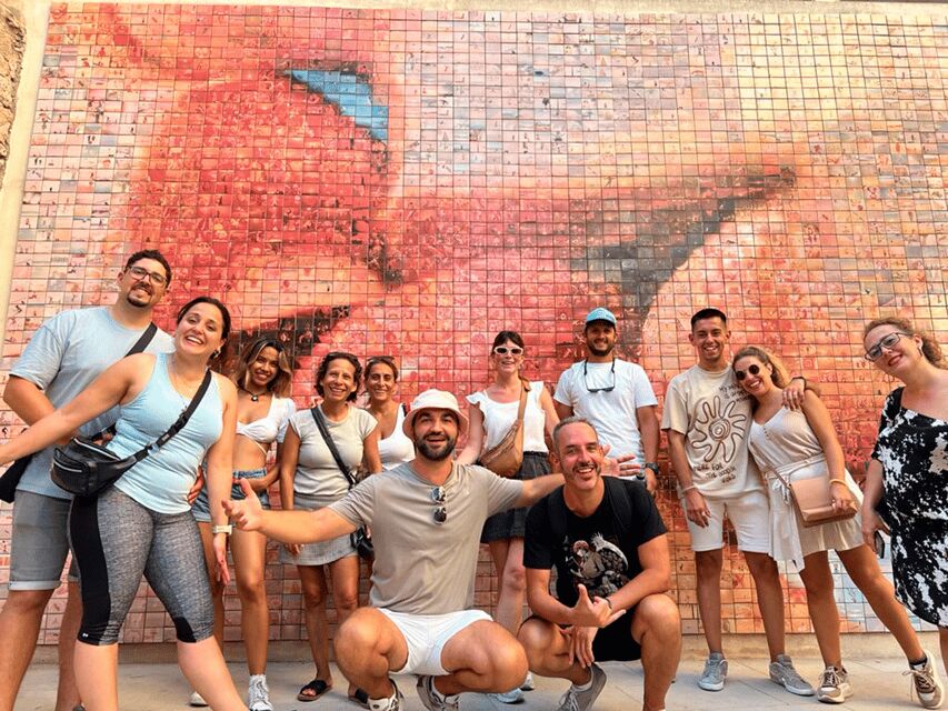 Barcelona: Sagrada Familia, Modernism, and Old Town Tour - First Stop at KFC Sagrada Família: how the tour gets moving fast