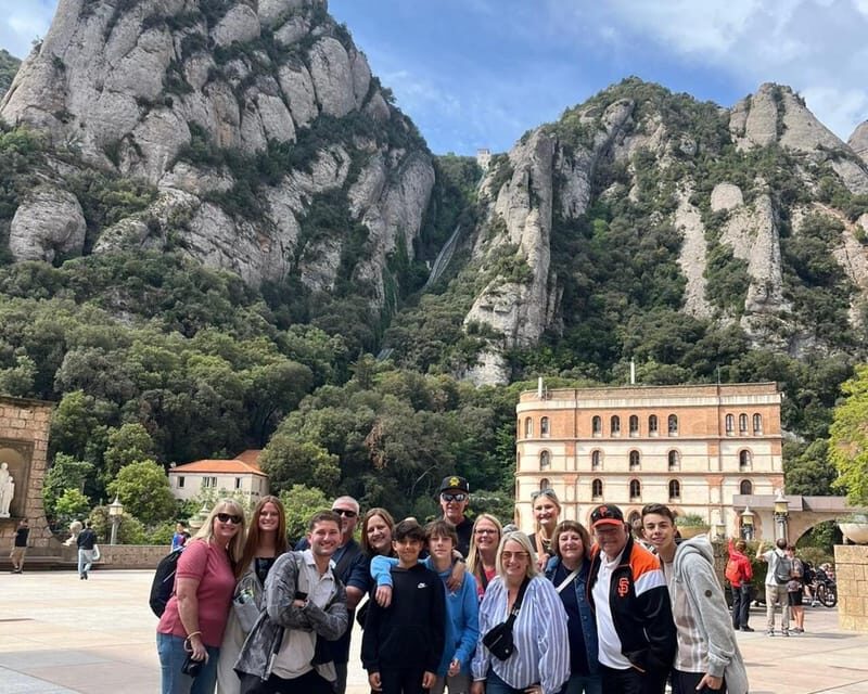 Barcelona: Sagrada Familia & Montserrat Full-Day with Pickup - Gothic Quarter walking tour: Roman clues under medieval streets