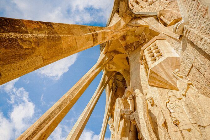 Barcelona: Sagrada Familia: Priority Access & Guided Tour - Façana del Naixement: The Nativity Facade in Plain Language