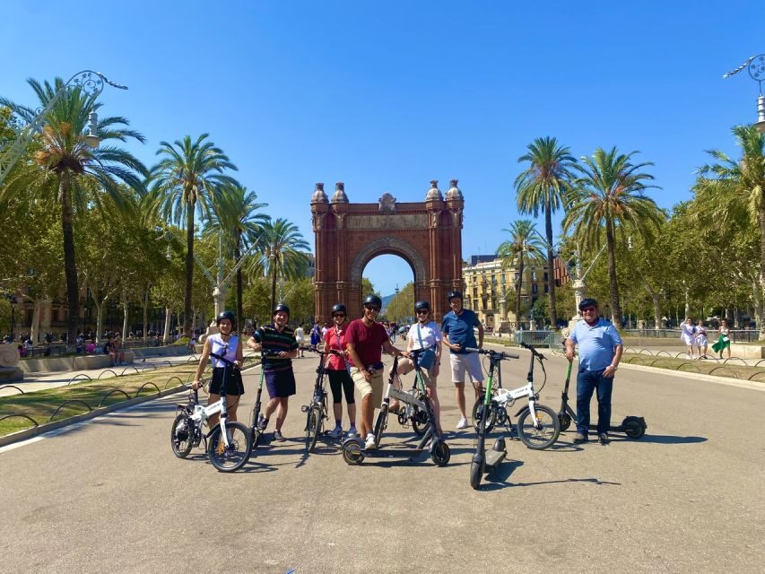 Barcelona: Sagrada Familia Private E-Scooter Tour - From Calle Regomir to your first photo stop in the Gothic Quarter