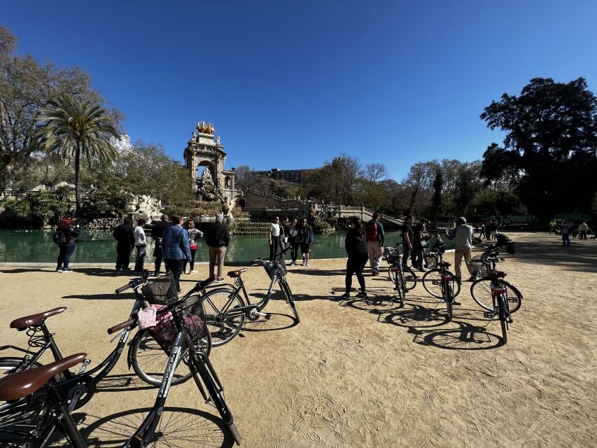 Barcelona: Sagrada Familia Private E-Scooter Tour - The guide, the photos, and why small groups actually help