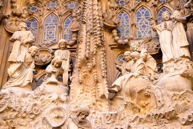 Barcelona: Sagrada Familia Skip-the-Line Guided Tour and Tickets - Price and value: what you’re really paying for