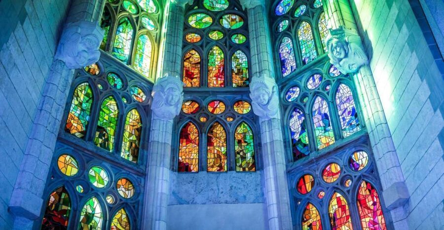 Barcelona: Sagrada Família Skip the Line Tour & Entry Ticket - Key Points You’ll Feel Right Away