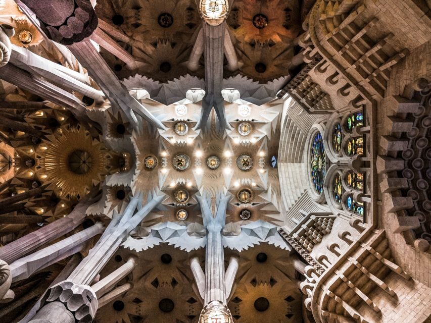Barcelona: Sagrada Família Skip the Line Tour & Entry Ticket - Audio System and Languages: You Won’t Be Straining for Every Word