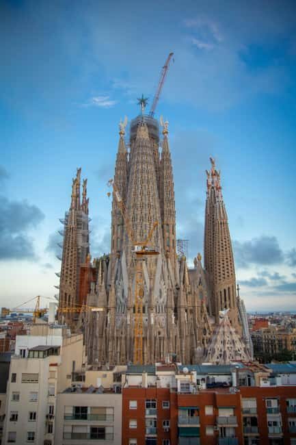 Barcelona: Sagrada Familia Tour with Optional Extras - Inside Gaudí’s Masterpiece: What Your Guide Helps You Notice