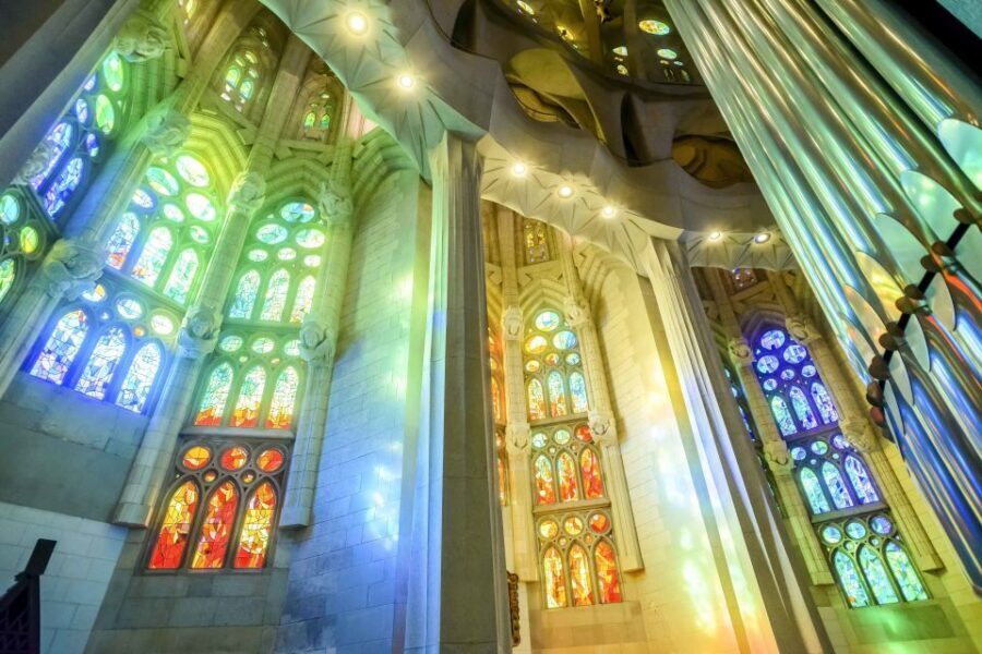 Barcelona: Sagrada Familia Tour with Optional Tower Access - What the guided pacing feels like in real life