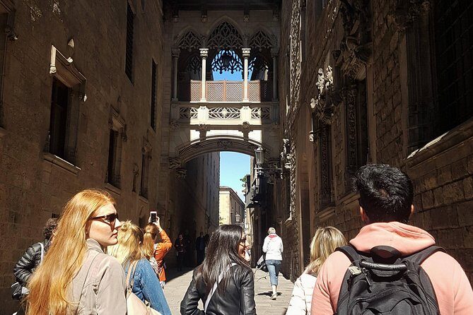 Best of Barcelona: Sagrada Familia & Park Guell Tour with Pick-up - La Rambla and the Waterfront Loop: Great for Quick Context