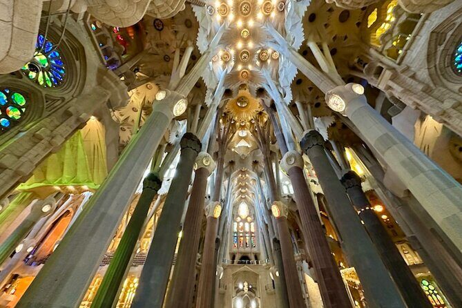 Fast Track Sagrada Familia Guided Tour - Quick Hits Before You Go