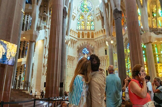 Fast Track Sagrada Familia Guided Tour - Exterior Façades and the Gaudí Story on the Stones