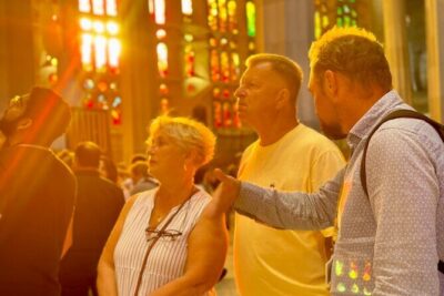 Fast Track Sagrada Familia Guided Tour - The 1.5-Hour Flow: From the Office Walk to the Museum