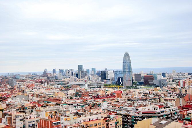 Full-Day Private Tour with Sagrada Familia and Paella - Price and value: is $1,014.63 per person worth it?