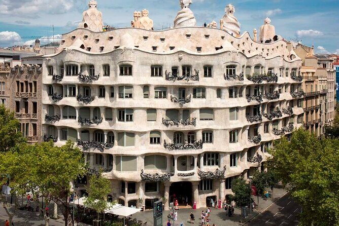 Gaudi Private Tour with Sagrada Familia & Park Guell Tickets - Price and Value: What $566.78 Per Person Buys You