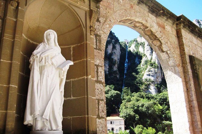 Montserrat Monastery and Sagrada Familia Tour with Liquor Tasting - Rack Railway and Views: What You Might Be Able to Do on Arrival