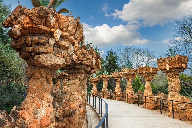 Park Guell and Sagrada Familia Tour in Barcelona - Who Should Book This Tour (and Who Might Skip It)