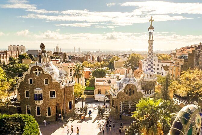 Park Guell and Sagrada Familia Tour with Skip the Line Tickets - Stop 1: Park Güell views, mosaics, and Gaudí’s big ideas