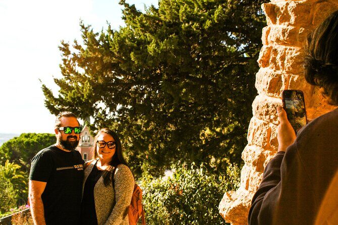 Park Guell and Sagrada Familia Tour with Skip the Line Tickets - Why the guide matters more than you think
