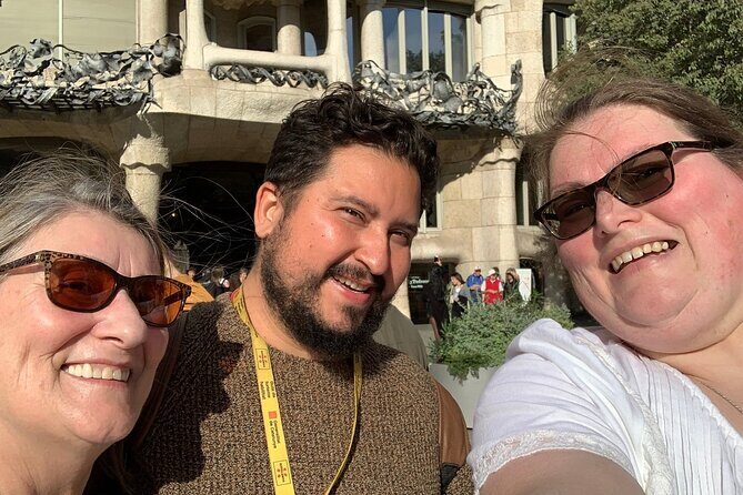 Private Barcelona Highlights: Gothic Sagrada Familia & Park Güell - Sagrada Familia: skip the lines and focus on what’s actually changing