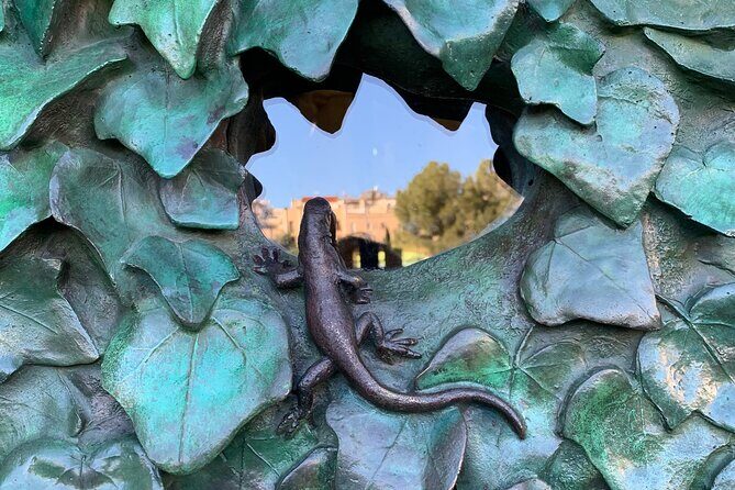 Sagrada Familia and Guell Park Private Tour - The guide experience: what private attention changes